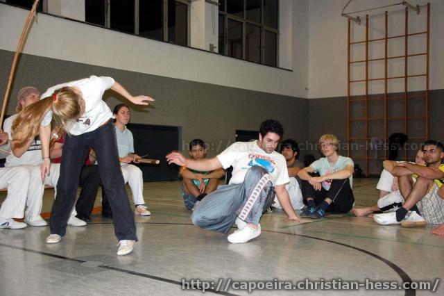 2010-12-14 21-07-16 - Begrüßungsroda