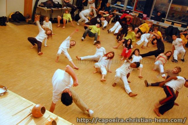 20101214-171213-Nikolaus-Capoeira