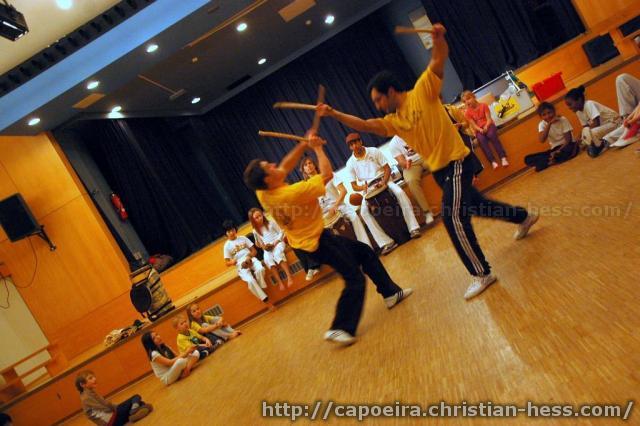 20101214-173637-Nikolaus-Capoeira