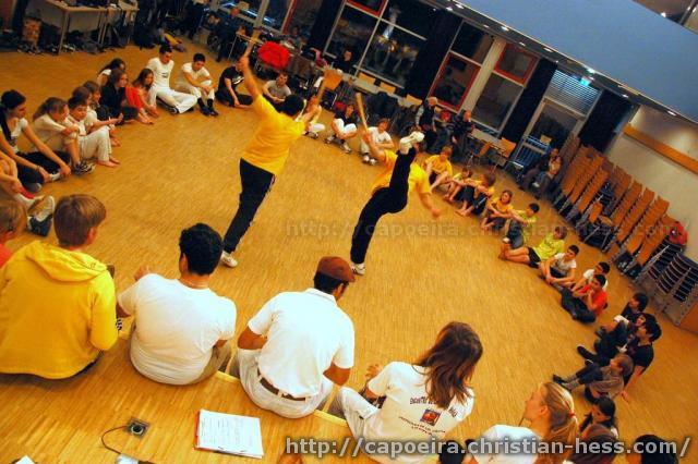 20101214-173709-Nikolaus-Capoeira