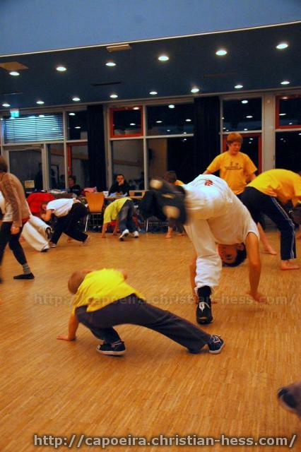 20101214-175849-Nikolaus-Capoeira