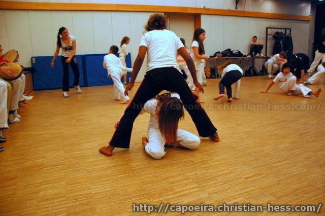 20101214-175956-Nikolaus-Capoeira