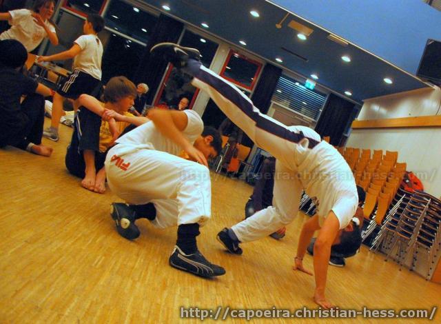 20101214-184120-Nikolaus-Capoeira