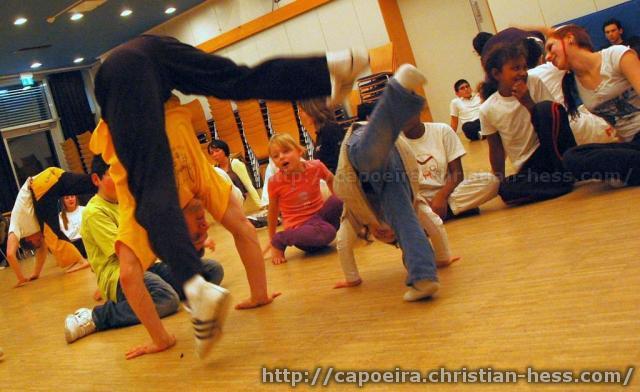 20101214-184612-Nikolaus-Capoeira