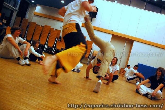 20101214-184725-Nikolaus-Capoeira