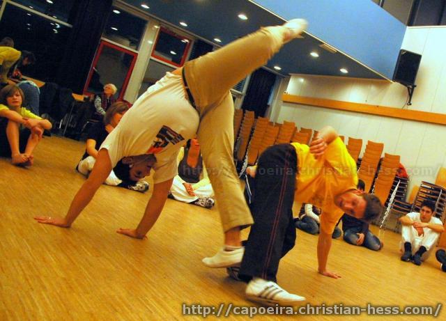 20101214-185752-Nikolaus-Capoeira