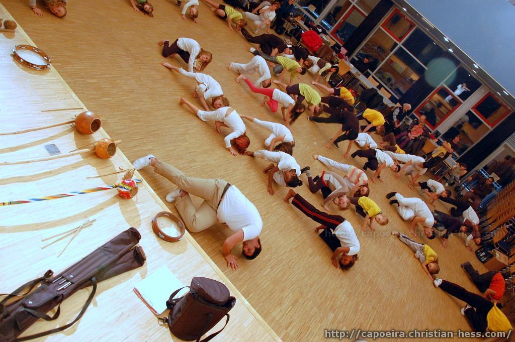20101214-171043-Nikolaus-Capoeira