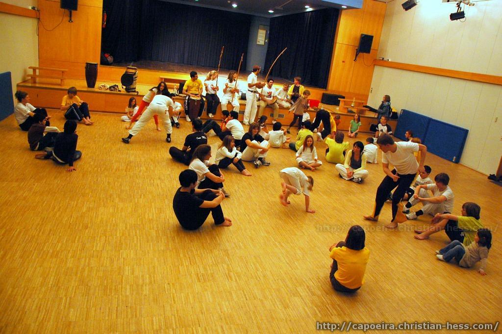 20101214-183255-Nikolaus-Capoeira