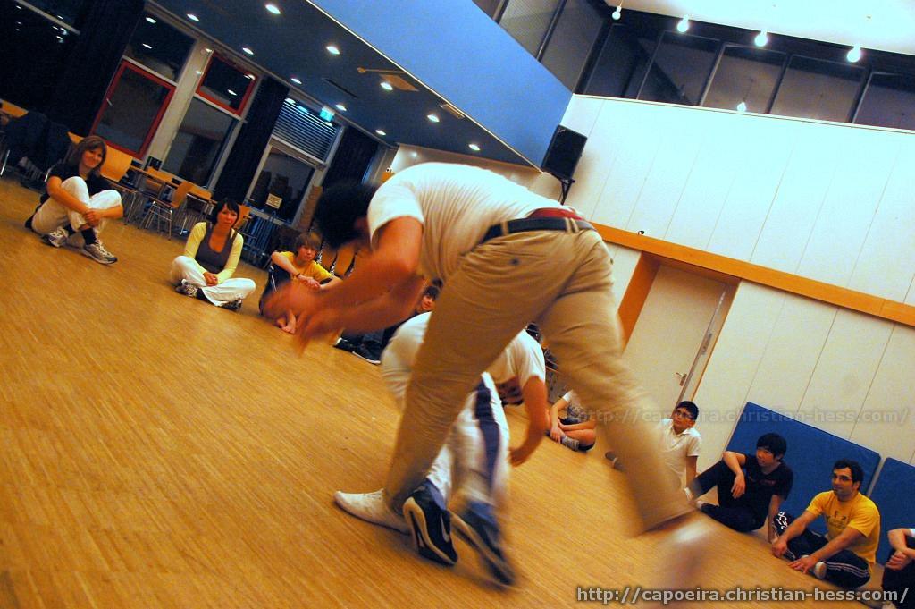 20101214-190502-Nikolaus-Capoeira