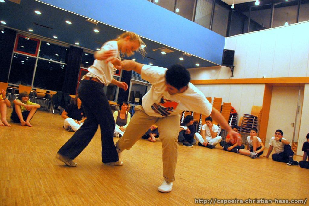 20101214-190607-Nikolaus-Capoeira