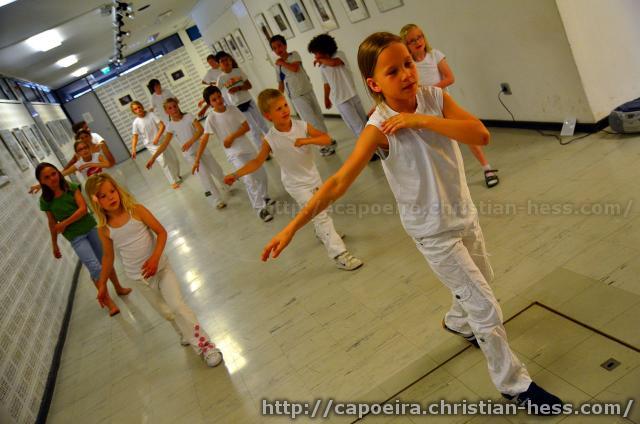 2012-06-30 - 15-00-03 - Capoeira Kids Sommerfest - FZH Linden